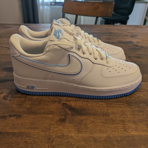 Nike Air Force 1 - Picture 3 of 4